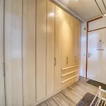 - Haus H, App 0h0501 *